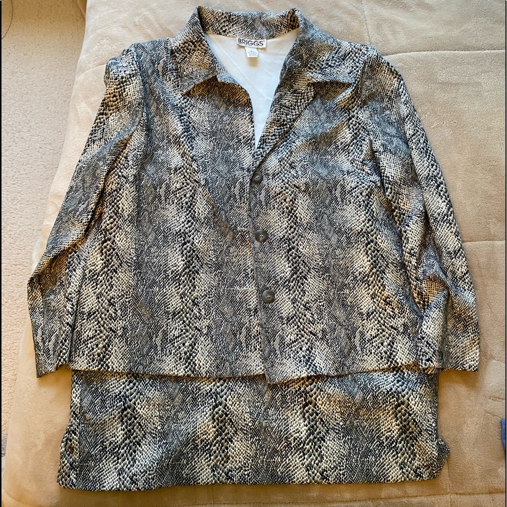 vintage Briggs New York two-piece snakeskin print skirt suit